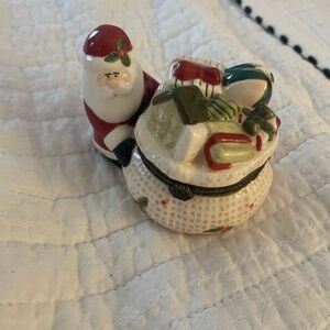 Harry and David Ceramic Santa trinket  box